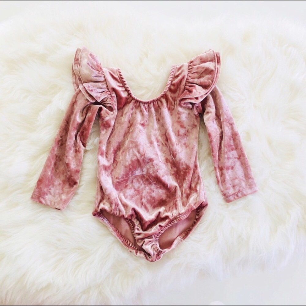In search of This Tribe of Three leotard!!! 🙏